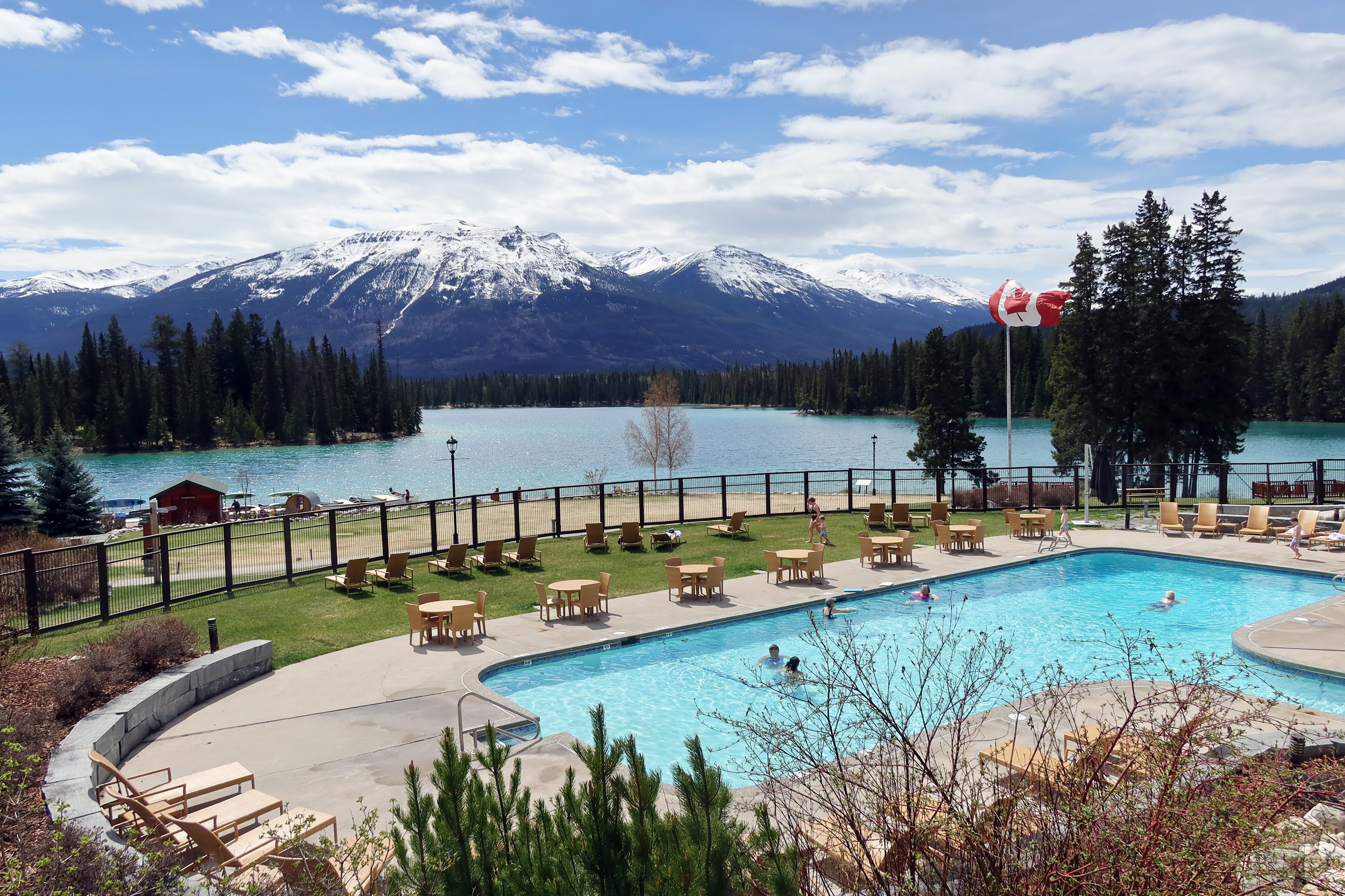 Fairmont Jasper Park Lodge 2