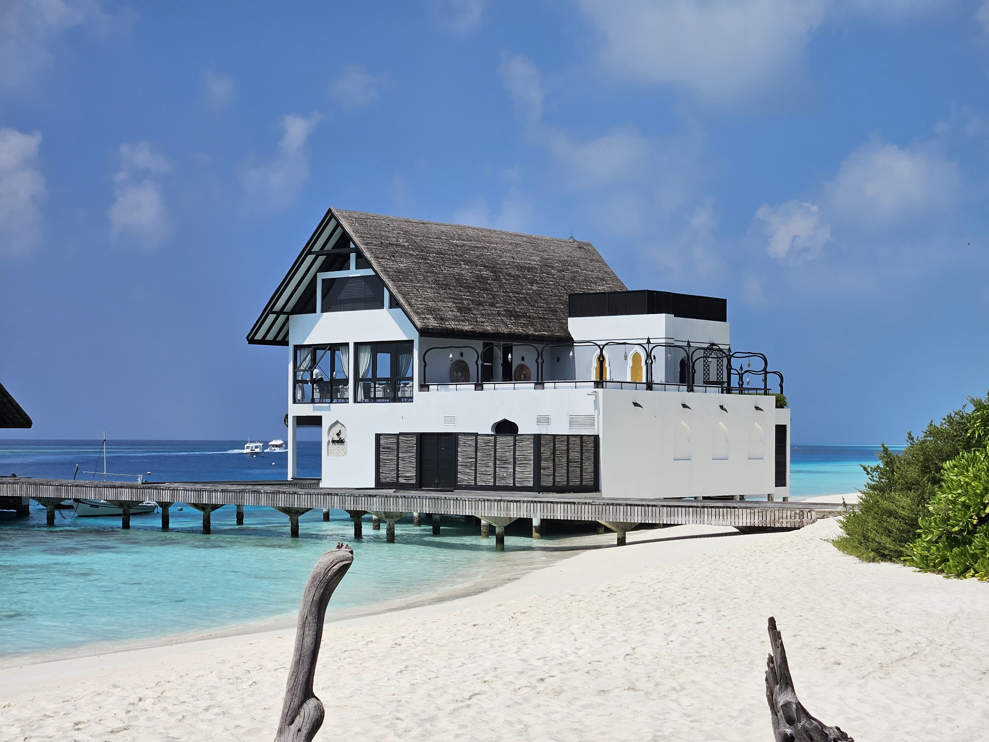 Four Seasons Landaa Giraavaru